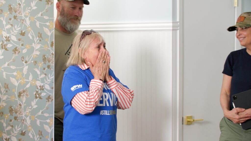 Minnie Surprise Home Makeover